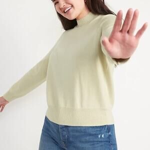 Old Navy Women's Mock Neck Pullover Sweater Size M